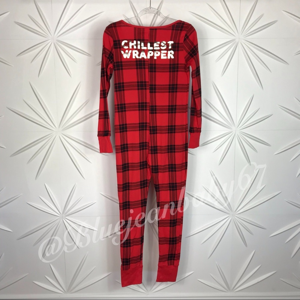 PINK Victoria's Secret Onesie Chillest Wrapper 🎁 - Picture 6 of 9